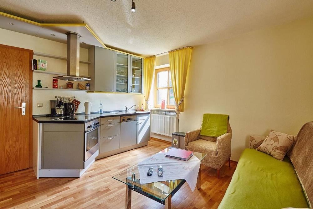 Ferienwohnung Sonne in Gasteig Unterneukirchen Exterior foto